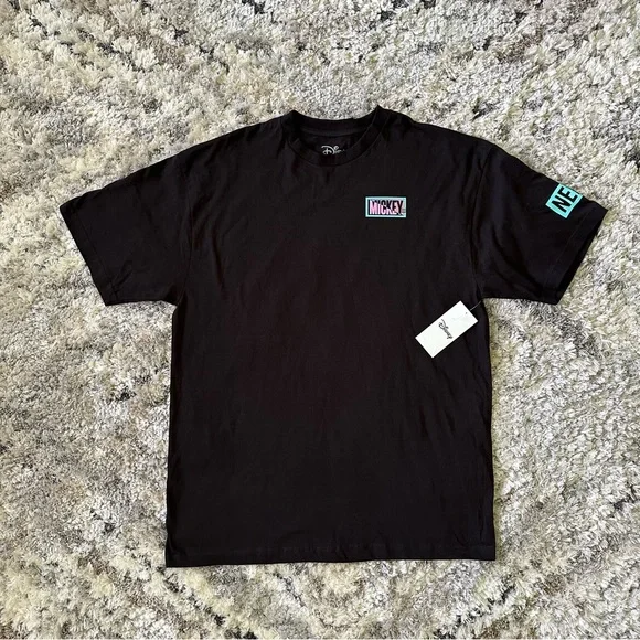 NWT Disney Mickey Mouse Black Short Sleeve Shirt Size XL - Picture 4 of 8